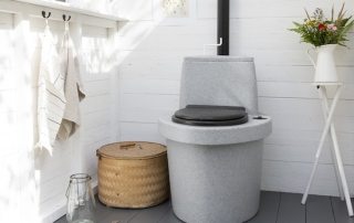 Which peat toilet is better to buy?