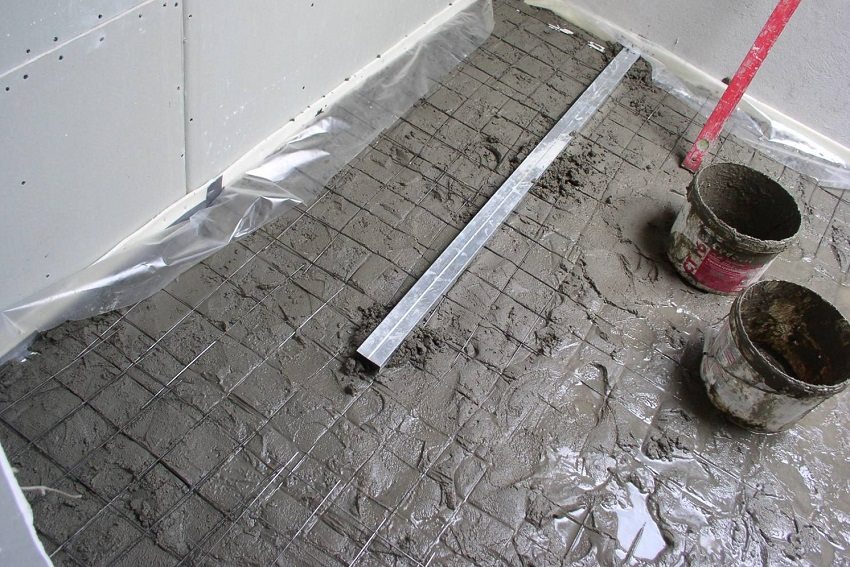 A wet screed requires a mandatory waterproofing of the sub-floor