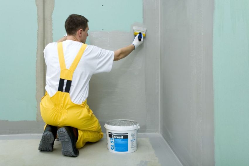 Processing with a special mixture of walls made of moisture-resistant plasterboard