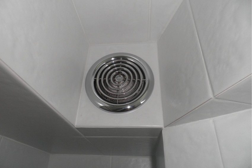 Dekorativne rešetke za nape u kupaonici mogu se odabrati za bilo koji interijer