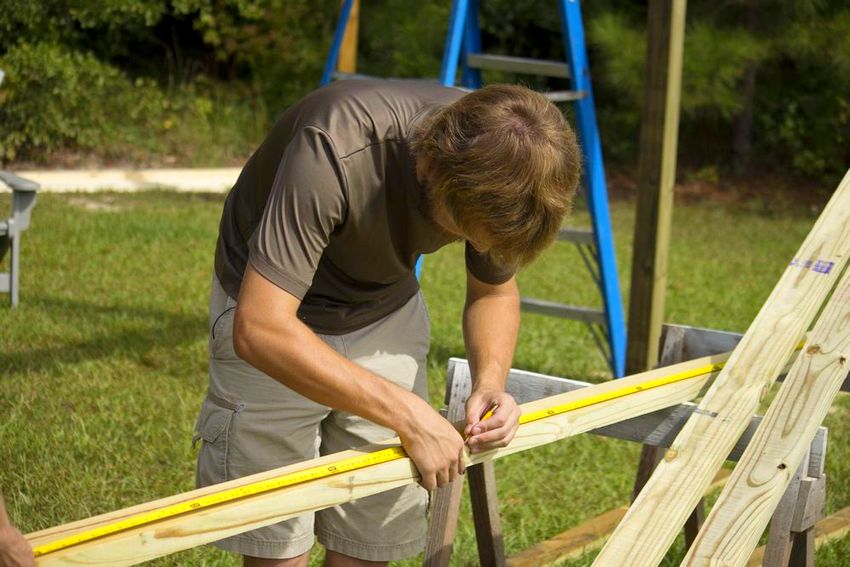 The process of building a children's swing from wood