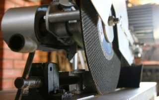 DIY metal cutting machine: manufacturing technology