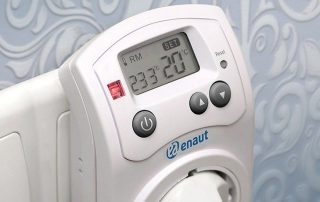 Termostat i stikkontakten for husholdningsovner: hvordan velge det beste