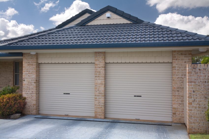 Od svih vrsta garažnih vrata, rolete su najekonomičnija opcija.