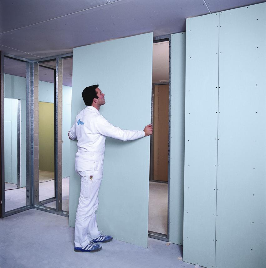 Installation process of plasterboard partitions
