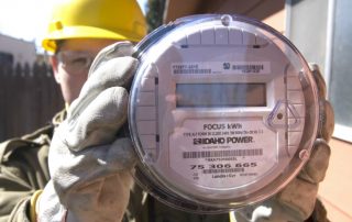 Bacaan penghantaran meter elektrik: ciri peralatan perakaunan
