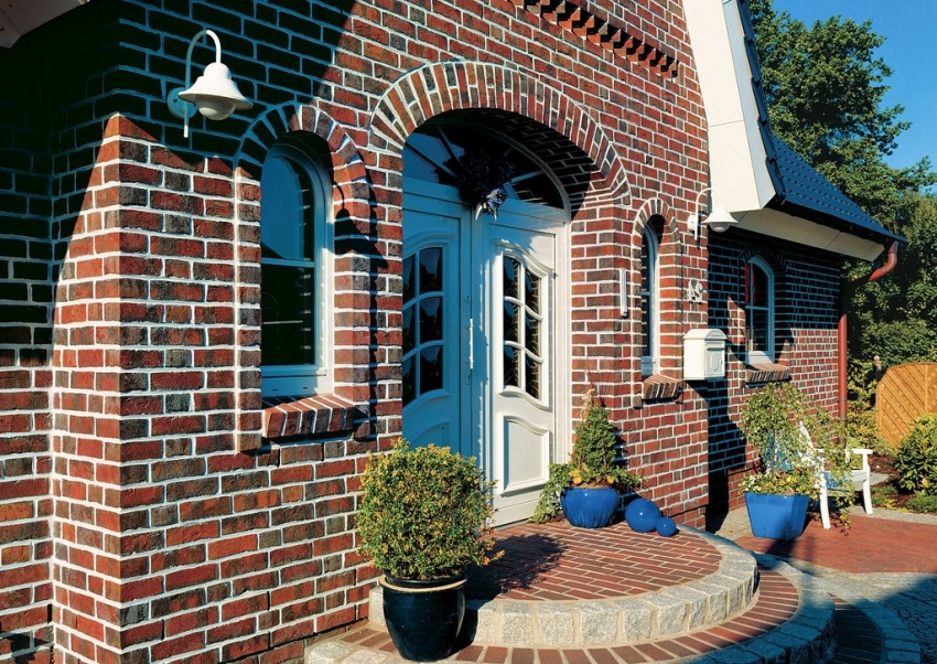 Standard clinker tile size is the same size as regular facing brick