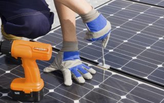 Panel solar DIY: sumber kuasa yang berpatutan