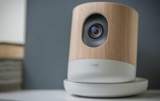 Langattomat valvontakamerat: takuu yksityisomaisuuden turvallisuudesta