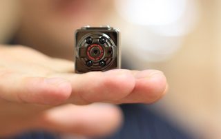 Mini caméras sans fil pour la vidéosurveillance cachée: le dernier système de surveillance