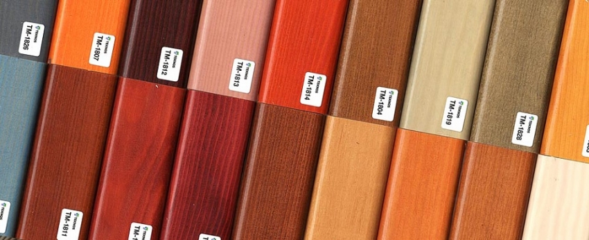 Linija Vudex Eco iz kataloga boja za drvo Teknos ima široku paletu lijepih, bogatih nijansi