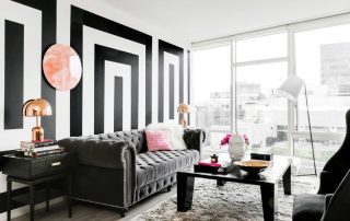 Black and white wallpaper in the interior and features of their use