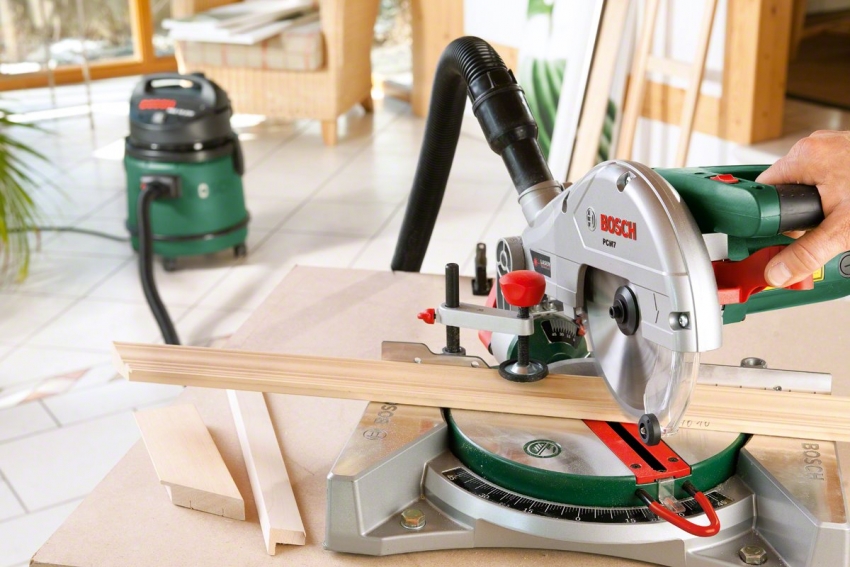 The Bosch PCM miter saw model belongs to the household series, but at the same time has a fairly high power