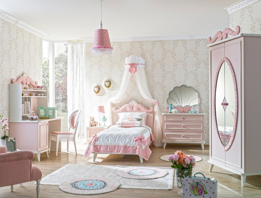 Alegând un stil Provence pentru o cameră pentru copii, puteți aduce bun gust și un sentiment de frumusețe la copilul dumneavoastră
