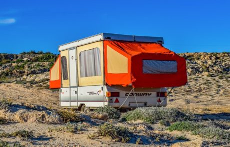 Motorhome on wheels: trailer, bus, trailer and features of their operation