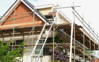 DIY scaffolding: a reliable assistant for repair work