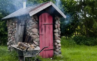 Do-it-yourself cold smoked smokehouse: delicious dishes at home
