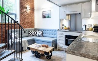 Køkkenhjørne med soveplads: stilfulde møbler til et moderne køkken