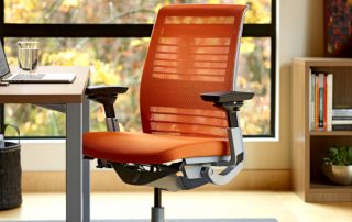 Ortopædisk stol: hvordan man beskytter rygsøjlen mod stress