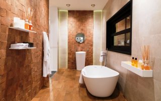 Vakiokokoiset kylpyhuoneet: optimaalinen tila mukavuutta varten