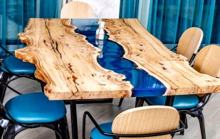 Epoxy resin table: original design and affordable manufacturing