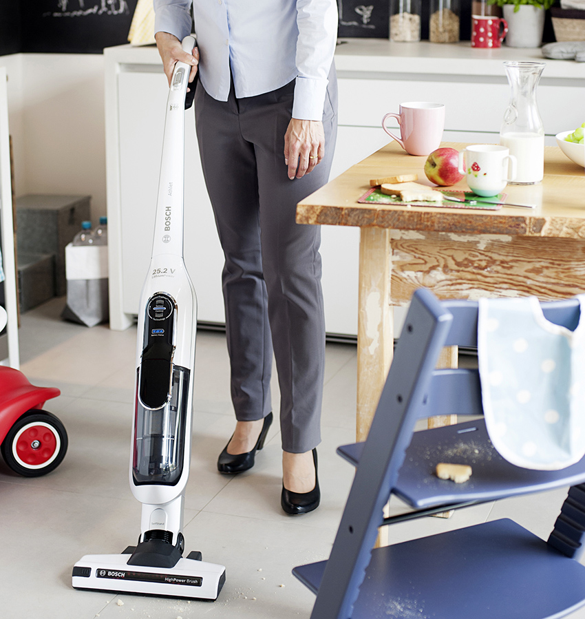 The suction power of the Bosch BCH 6ATH25 cordless vacuum cleaner is 150 W