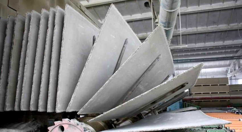 Knauf menghasilkan papan serat gipsum berkualiti tinggi dalam pelbagai jenis
