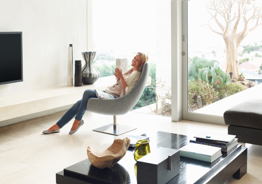 Smart home-systemet kan give komfort i huset og udenfor, for eksempel giver den smarte havefunktion dig mulighed for at opsætte automatisk vanding af plænen, jordopvarmning, opvarmning i drivhuset