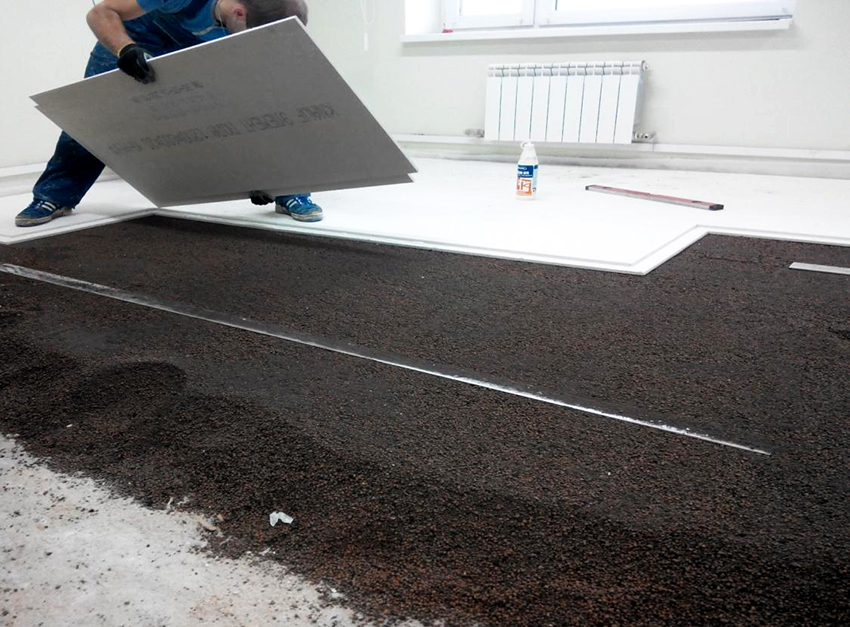 I gennemsnit kan et ark gipsfiberplade til gulvet købes for 250-350 rubler