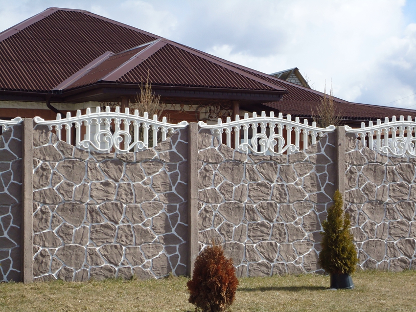 The concrete fence is highly durable